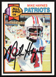 Mike Haynes Autographed 1979 Topps Card #35 New England Patriots SKU #259197