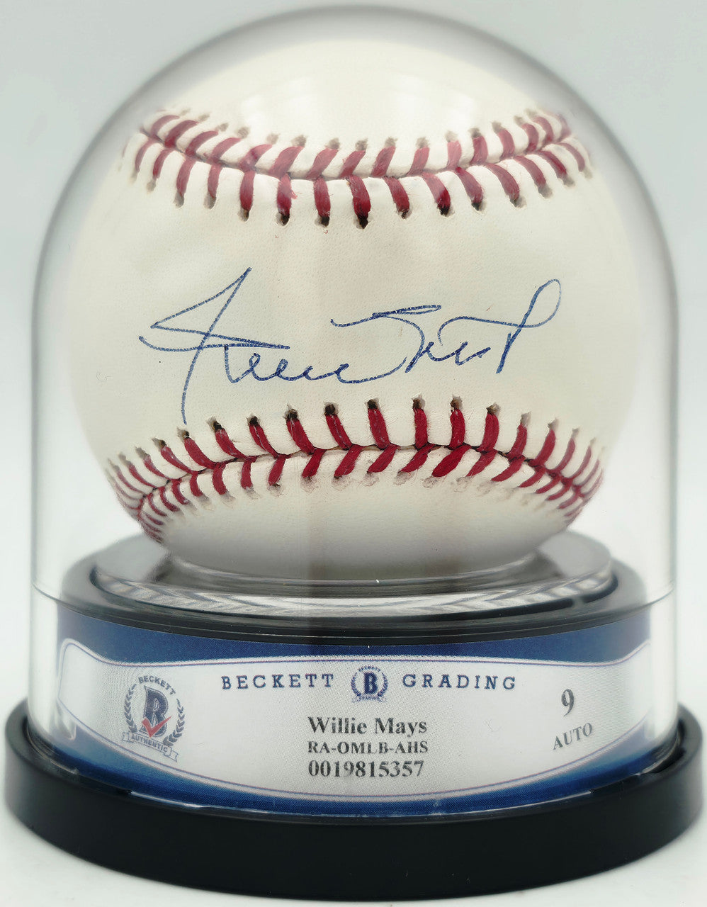 Willie Mays Autographed Official MLB Baseball San Francisco Giants Auto Grade Mint 9 Beckett BAS #19815357