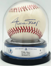 Willie Mays Autographed Official NL Baseball San Francisco Giants Auto Grade Mint 9 Beckett BAS #18630711