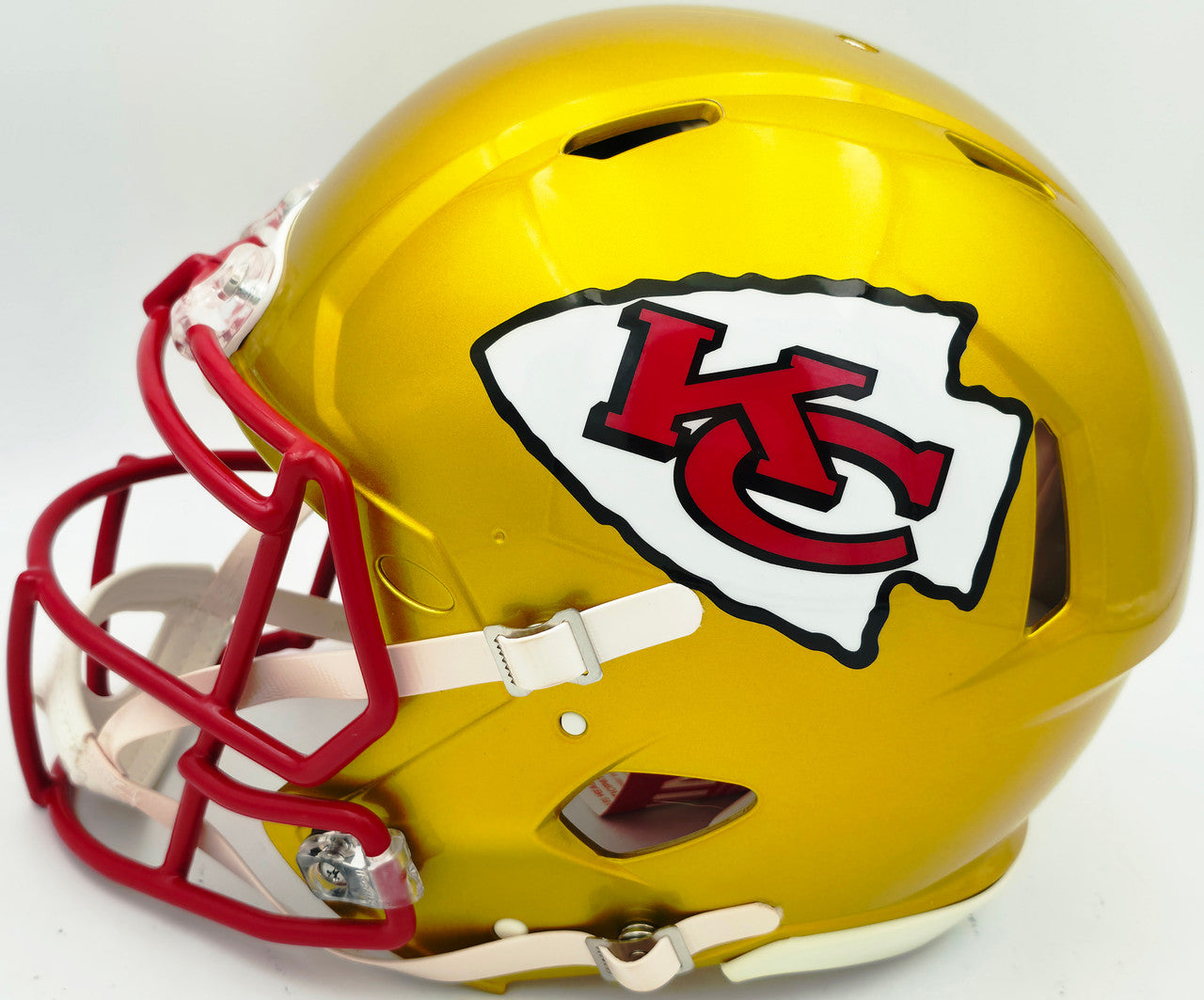 Tyreek Hill Autographed Kansas City Chiefs Flash Gold Full Size Speed Authentic Helmet "Cheetah" Beckett BAS Witness #WR93020