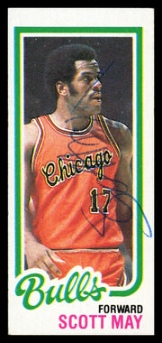 Scott May Autographed 1980-81 Topps Card #47 Chicago Bulls SKU #259756