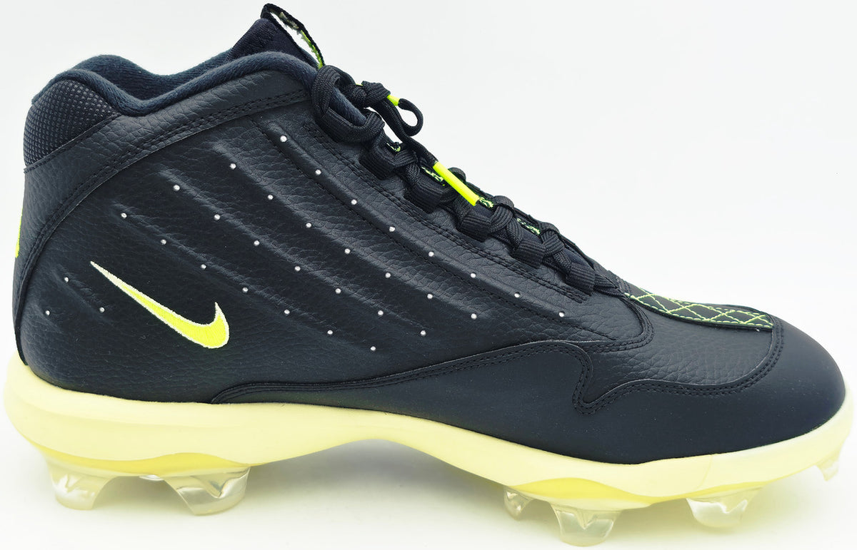Ken Griffey Jr. Autographed Black Volt Nike 2 MCS Swingman Logo Baseball Cleats Seattle Mariners Beckett BAS Witness #4W624612
