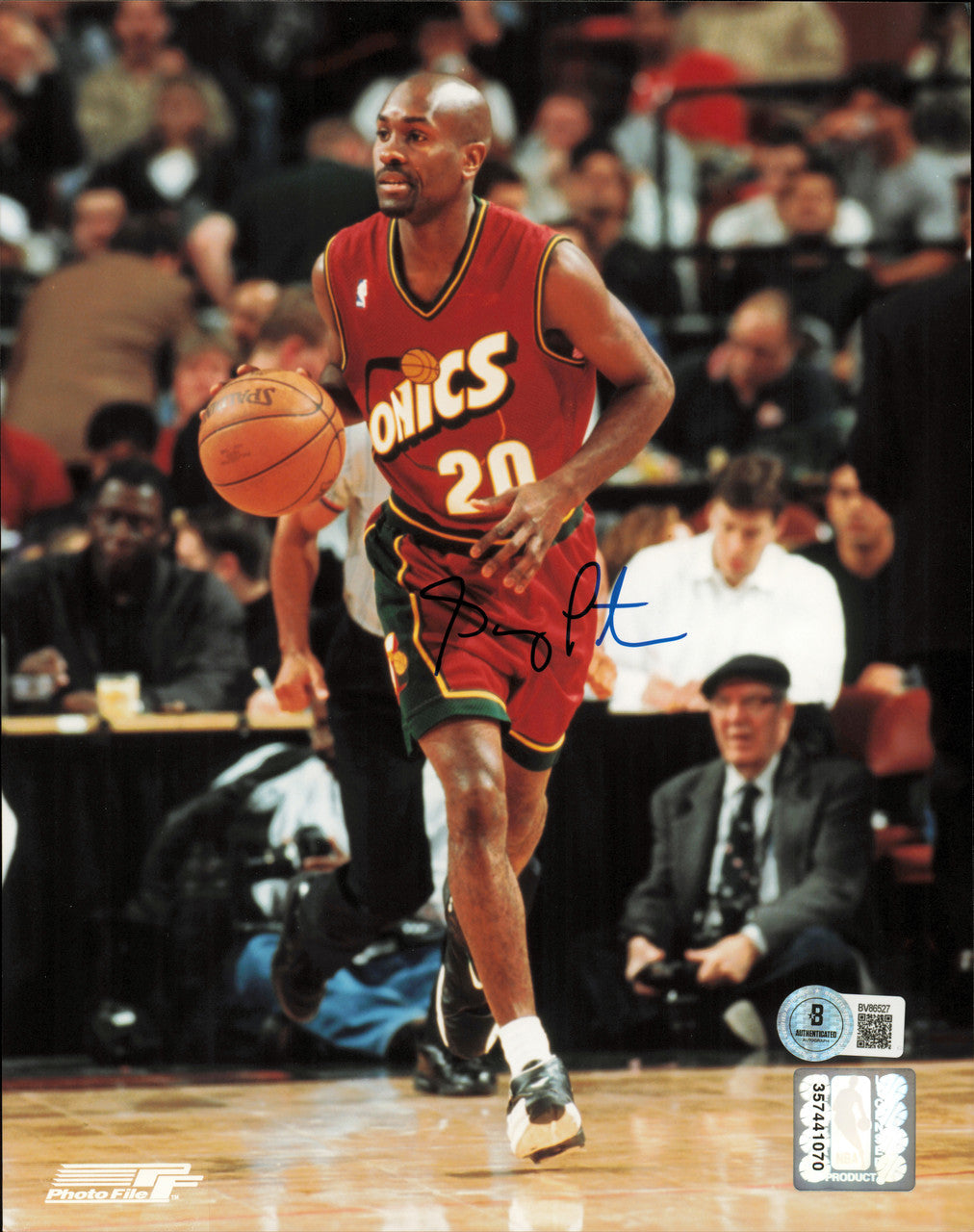Gary Payton Autographed 8x10 Photo Seattle Supersonics Beckett BAS QR #BV86527