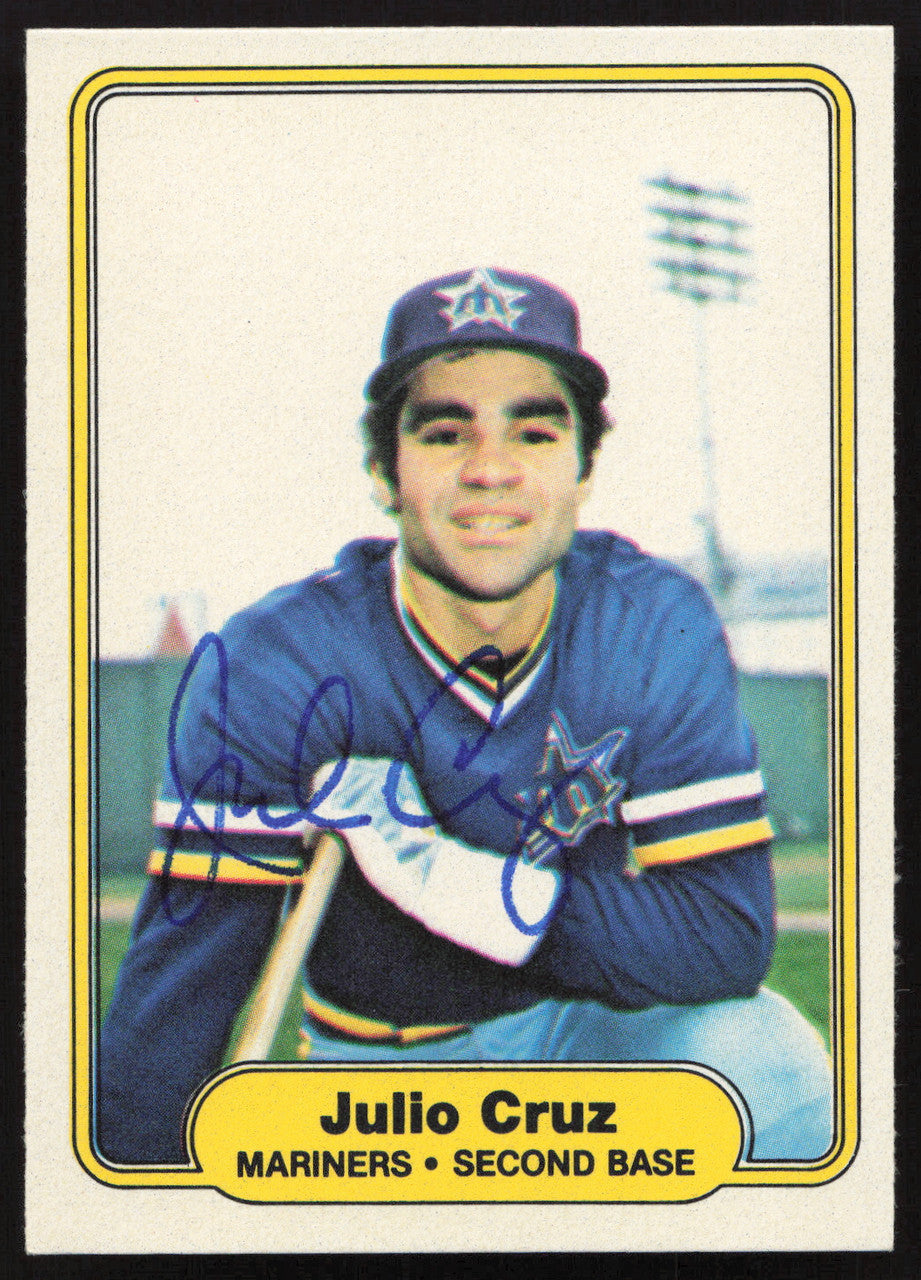 Julio Cruz Autographed 1982 Fleer Card #509 Seattle Mariners SKU #263657