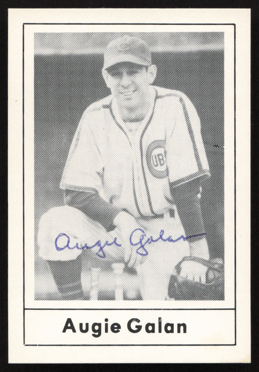 Augie Galan Autographed 1978 Grand Slam Card #67 Chicago Cubs SKU #264524