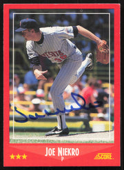 Joe Niekro Autographed 1988 Score Card #237 Minnesota Twins SKU #264567