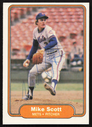 Mike Scott Autographed 1982 Fleer Card #535 New York Mets SKU #264781