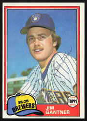 Jim Gantner Autographed 1981 Topps Card #482 Milwaukee Brewers SKU #264936
