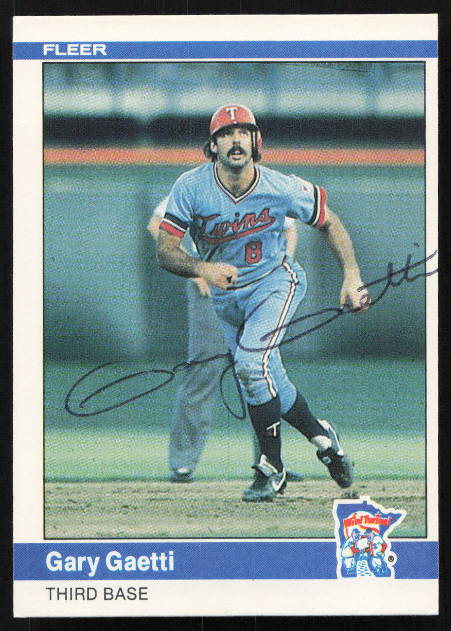 Gary Gaetti Autographed 1984 Fleer Card #565 Minnesota Twins SKU #265189