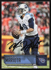 Marcus Mariota Autographed 2016 Panini Prestige Card #189 Tennessee Titans SKU #265364