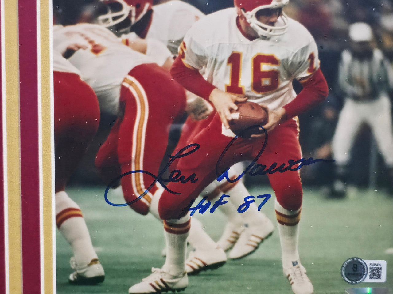 Len Dawson Autographed Framed 8x10 Photo Kansas City Chiefs "HOF 87" Beckett BAS QR #BV86495