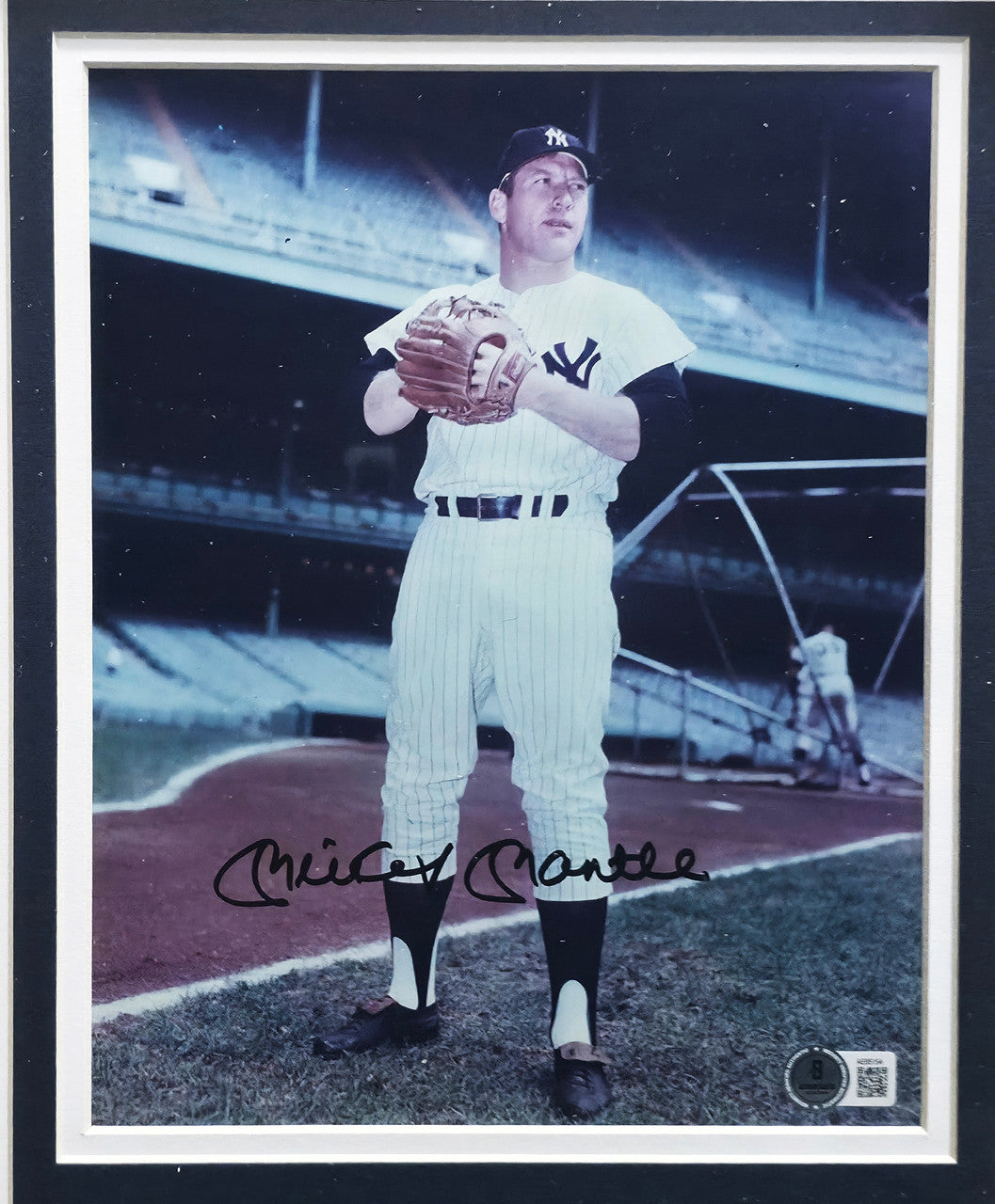 Mickey Mantle Autographed Framed 8x10 Photo New York Yankees Beckett BAS #AE85154