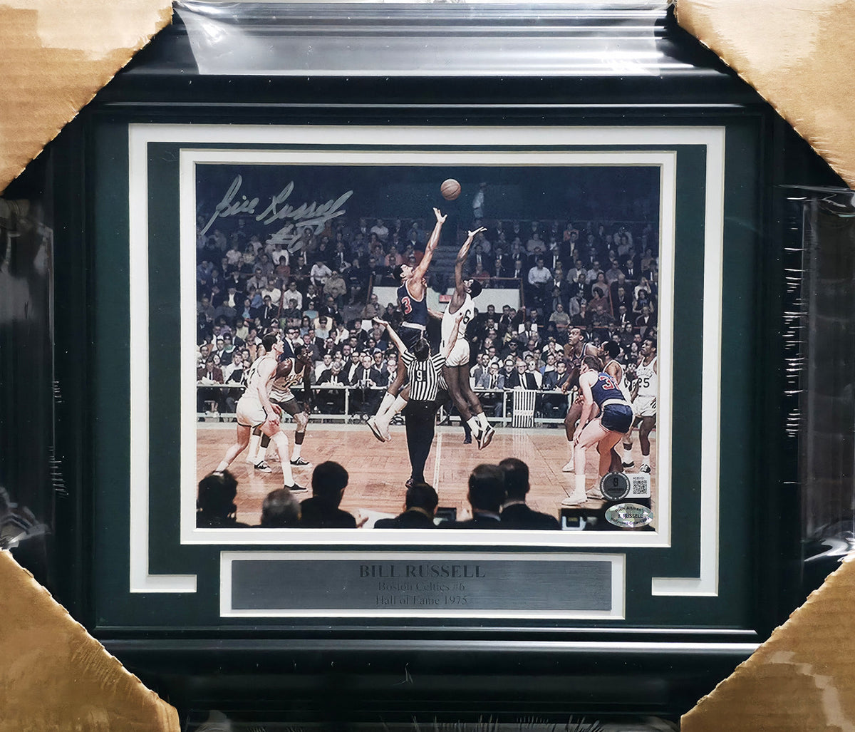 Bill Russell Autographed Framed 8x10 Photo Boston Celtics Beckett BAS #AE85151