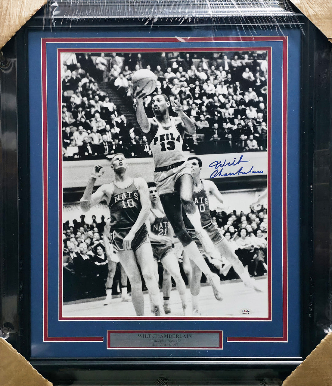 Wilt Chamberlain Autographed Framed 16x20 Photo Philadelphia 76ers Auto Grade Gem Mint 10 PSA/DNA #AO09134