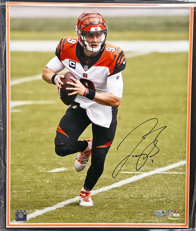 Joe Burrow Autographed Framed 16x20 Photo Cincinnati Bengals Fanatics Holo #DQ16474335