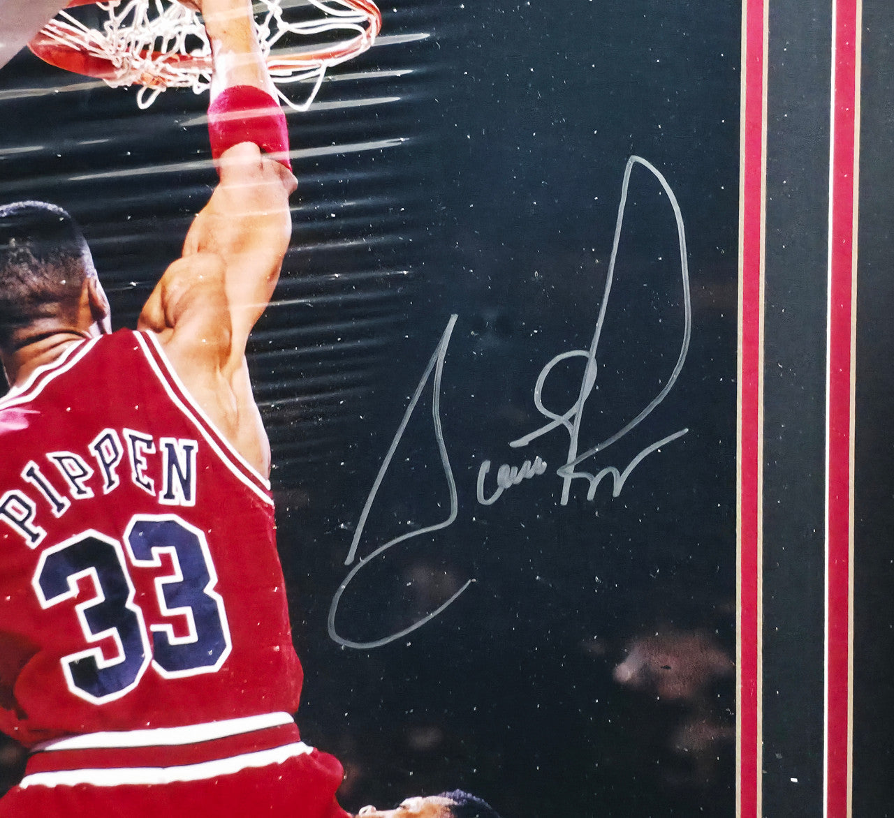 Scottie Pippen Autographed Framed 16x20 Photo Chicago Bulls Beckett BAS QR #BQ62105