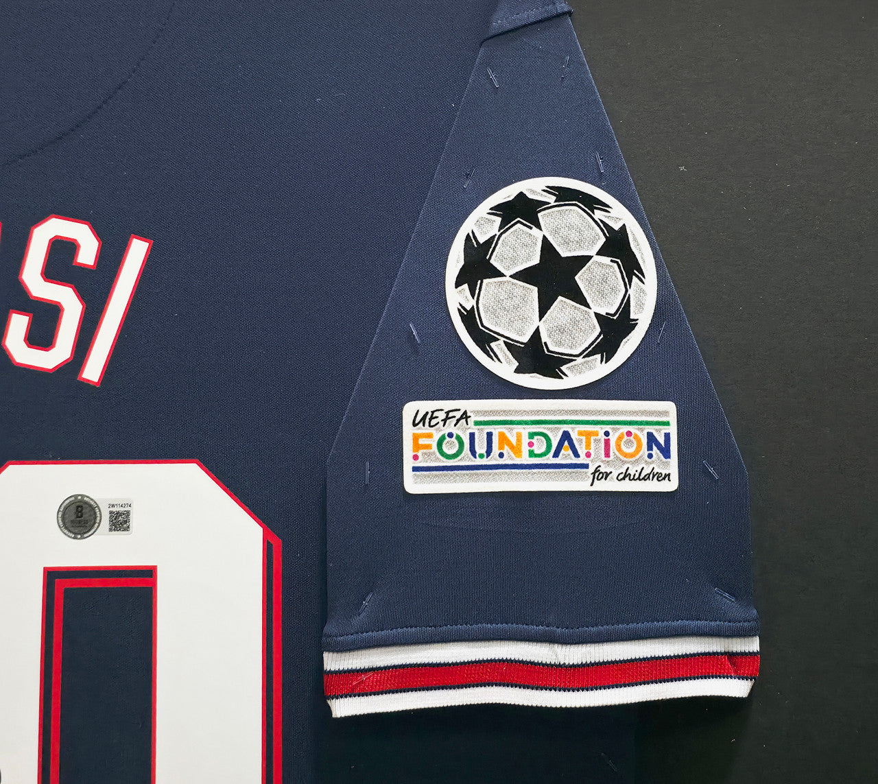 2021-22 PSG Lionel Messi Autographed Framed Blue Jordan Jersey Beckett BAS Witness #2W114274