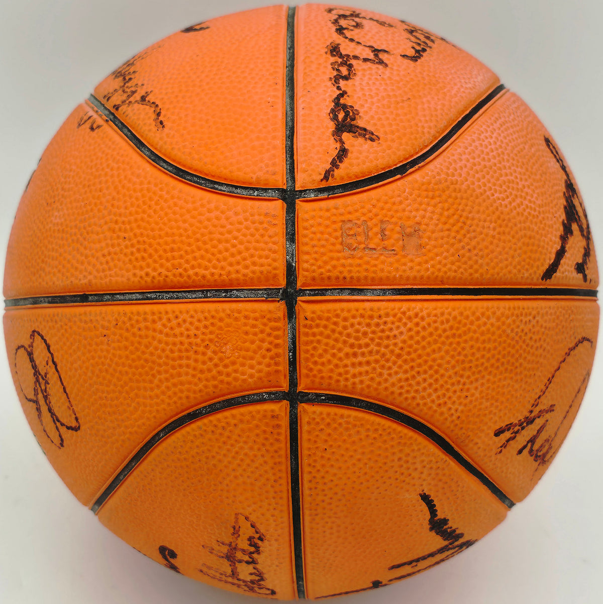 1979-80 Seattle Supersonics Team Autographed Wilson Basketball With 13 Signatures Including Dennis Johnson & Gus Williams Beckett BAS #AG020318