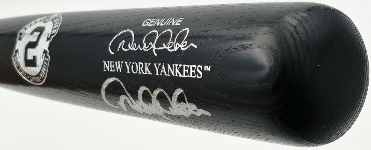 Derek Jeter Autographed Captain Louisville Slugger Game Model Baseball Bat New York Yankees Beckett BAS #AG020325