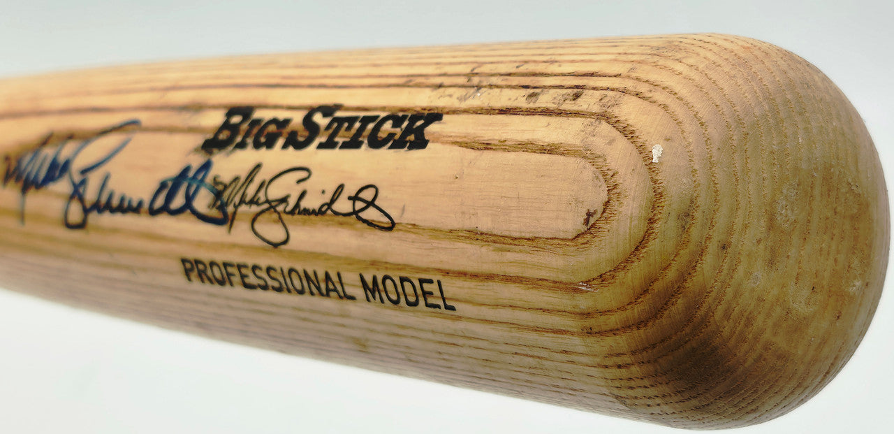Mike Schmidt Autographed Rawlings Baseball Bat Philadelphia Phillies Beckett BAS QR #BX67591