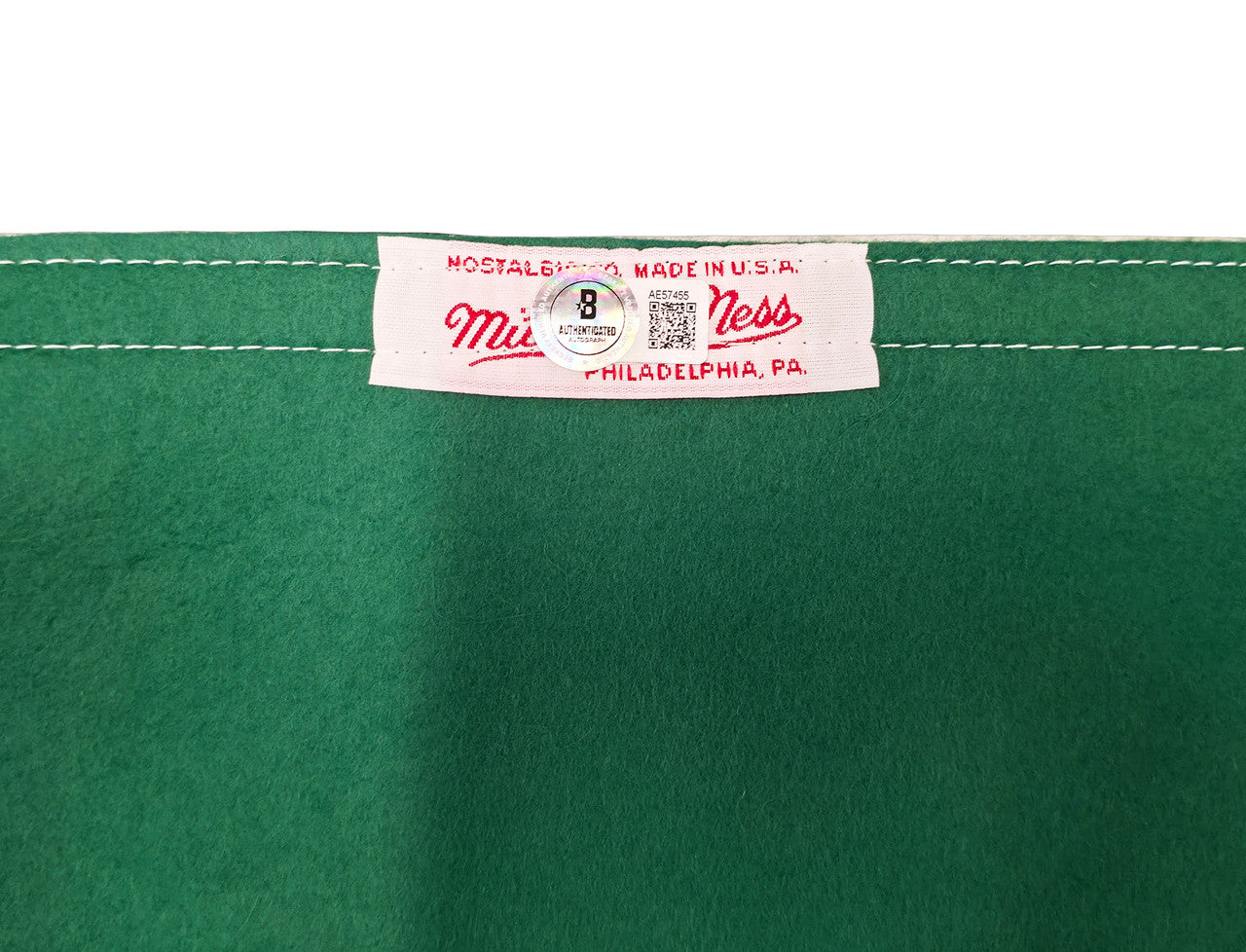 Bill Russell Autographed 11 Champions 30th Anniversary Banner Boston Celtics "#6" Beckett BAS #AE57455