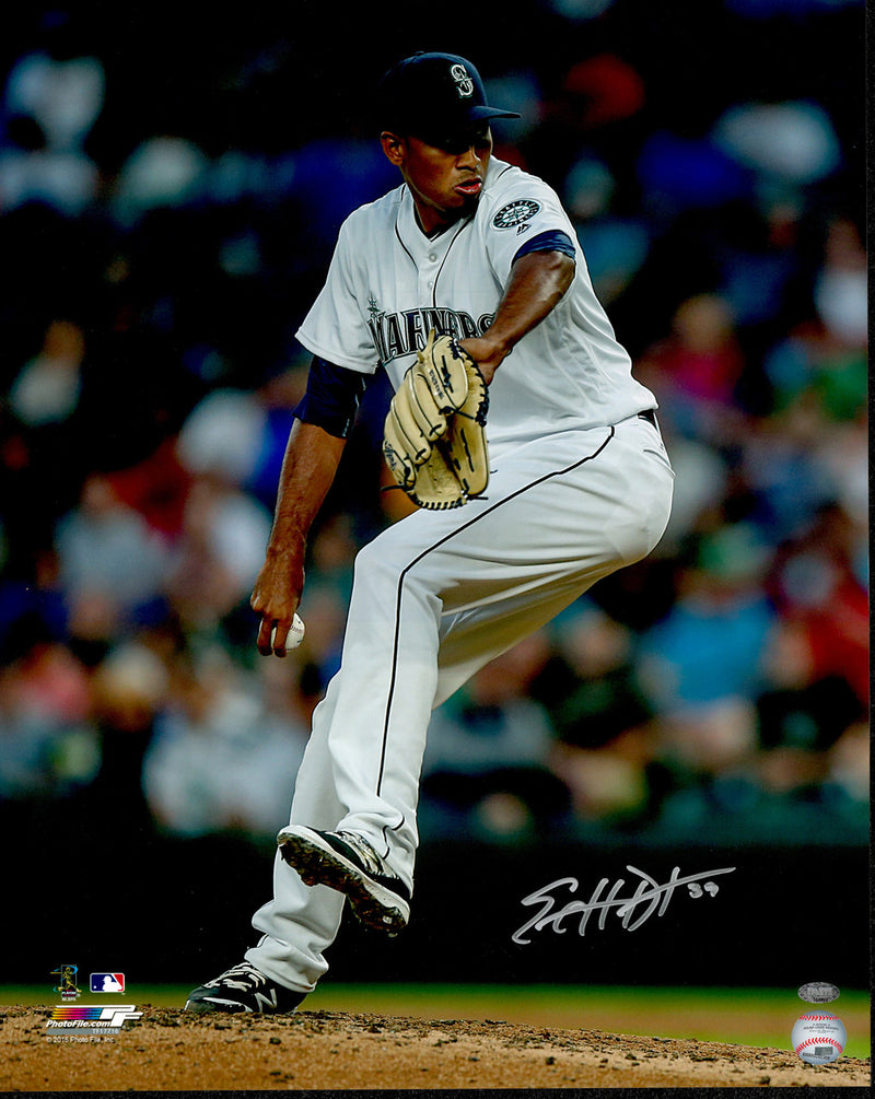 Edwin Diaz Autographed 16x20 Photo Seattle Mariners MCS Holo #104488