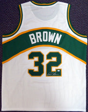 Seattle Sonics Fred Brown Autographed White Jersey MCS Holo Stock #106744