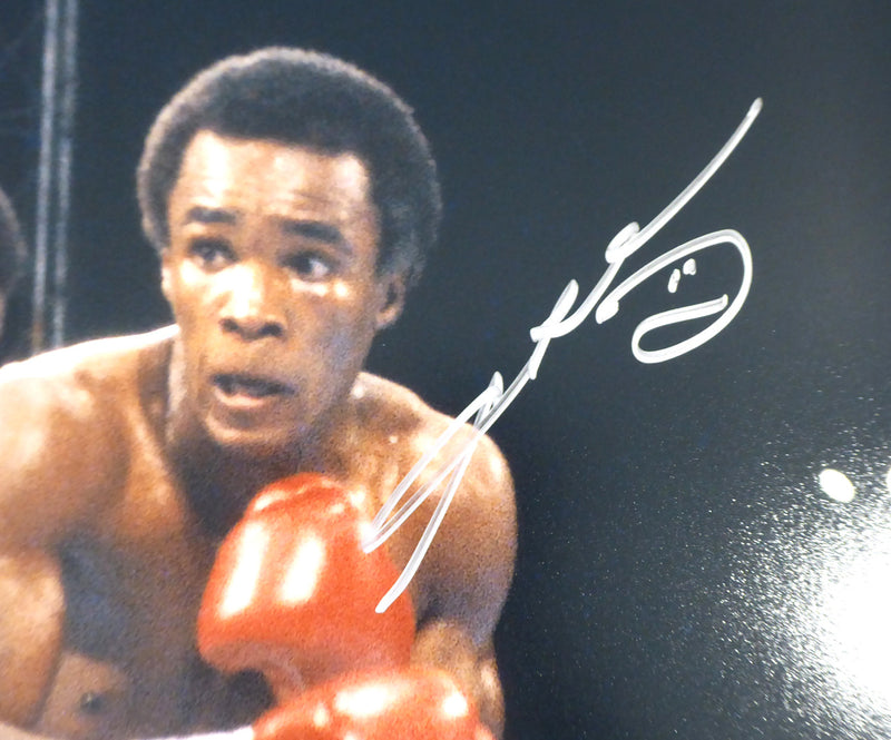 Sugar Ray Leonard Autographed 16x20 Photo Beckett BAS Stock #177703
