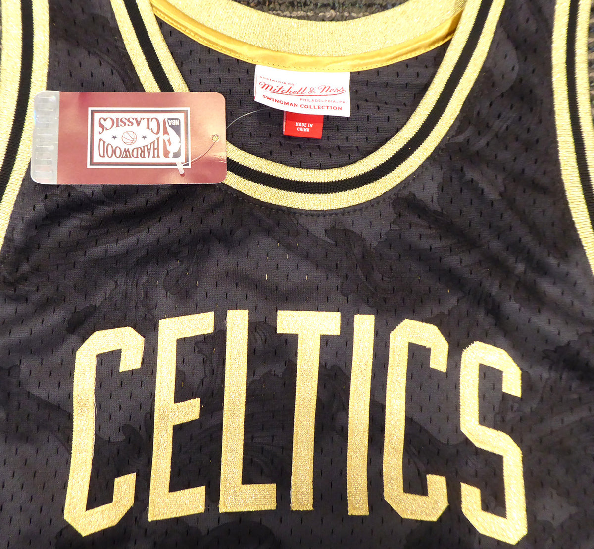 Boston Celtics Larry Bird Autographed Black Mitchell & Ness Gold Toile Swingman Jersey Size L Beckett BAS Stock #177715