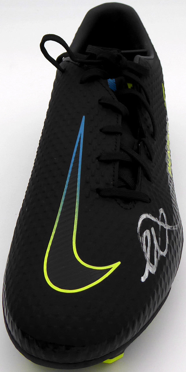 Mason Mount Autographed Black Nike Phantom Cleat Shoe Chelsea F.C. Size 9 Beckett BAS #K06361