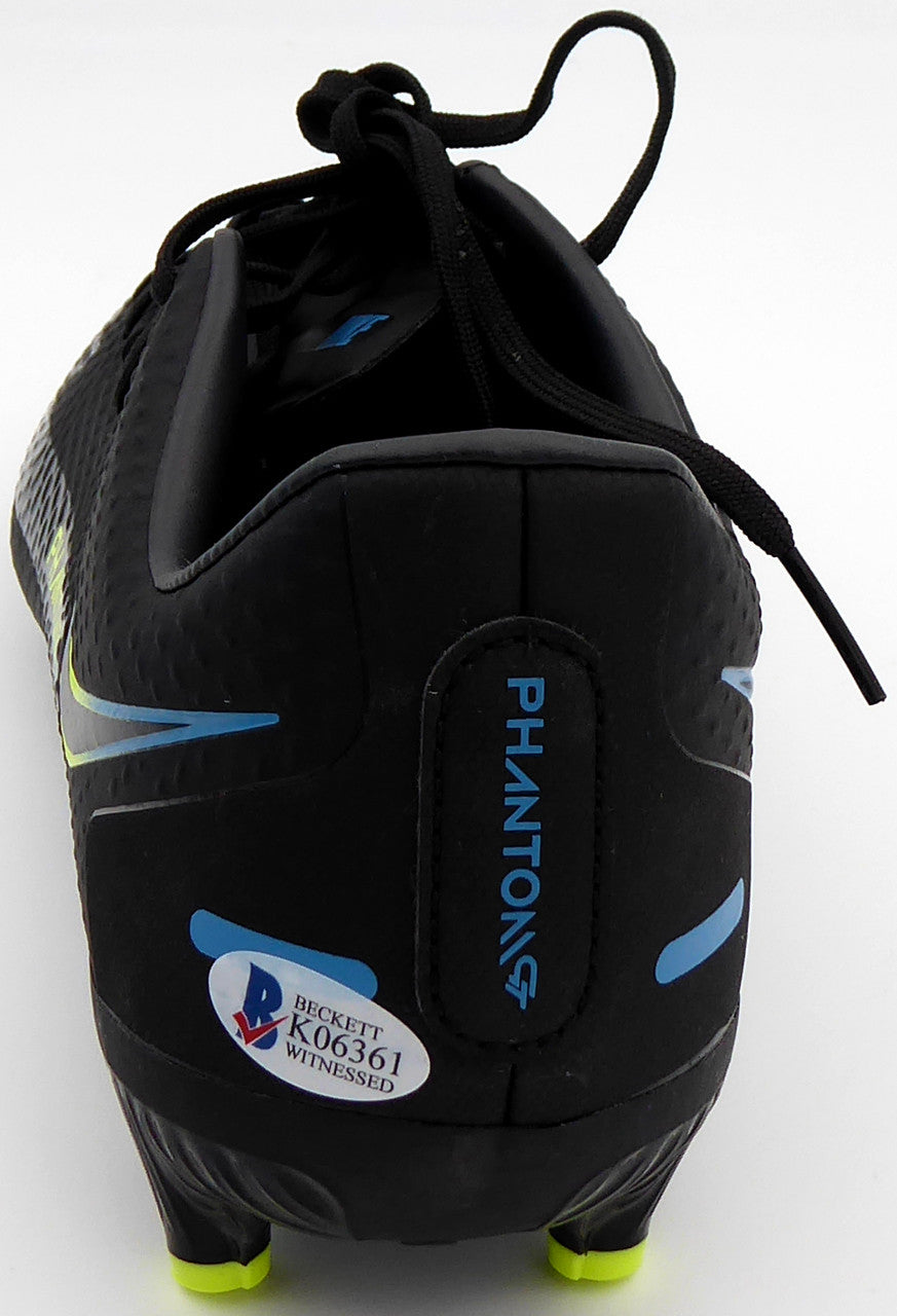 Mason Mount Autographed Black Nike Phantom Cleat Shoe Chelsea F.C. Size 9 Beckett BAS #K06361