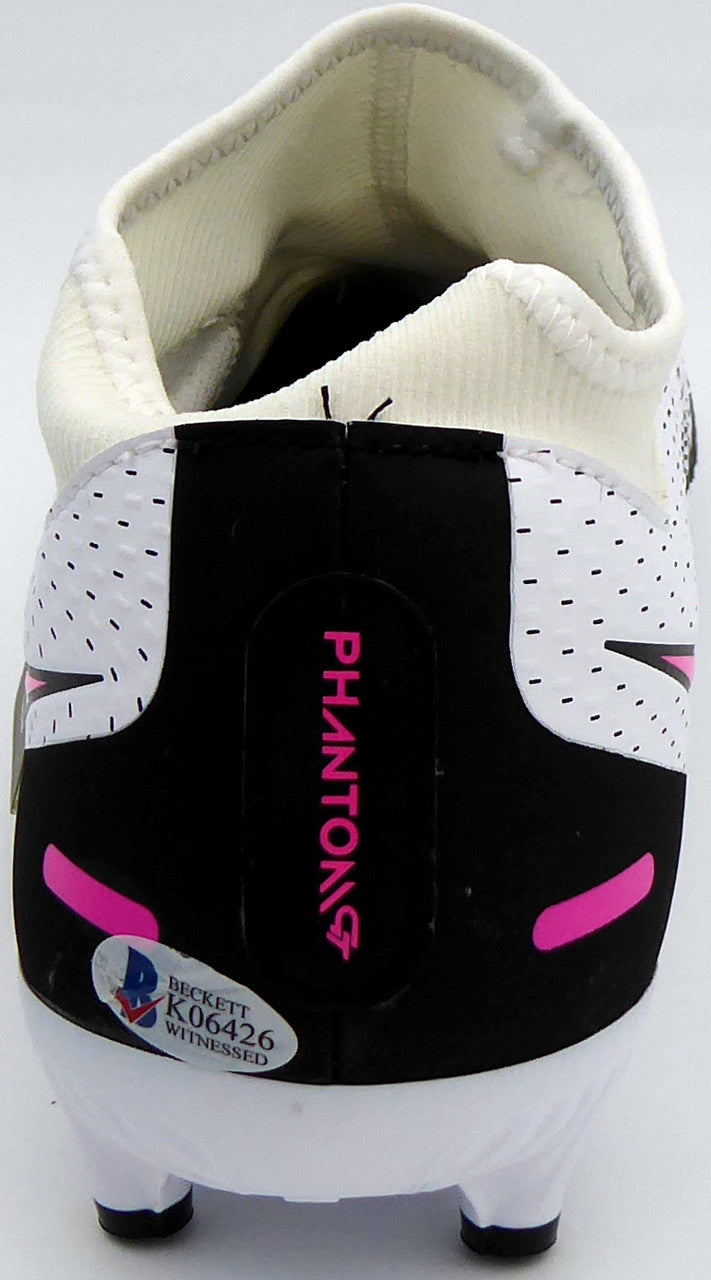 Mason Mount Autographed White & Pink Nike Phantom Cleat Shoe Chelsea F.C. Size 9.5 Beckett BAS #K06426