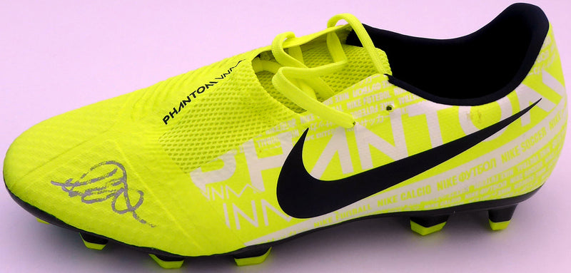 Mason Mount Autographed Yellow Nike Phantom VNM Nike Skin Cleat Shoe Chelsea F.C. Size 10 Beckett BAS #K06381