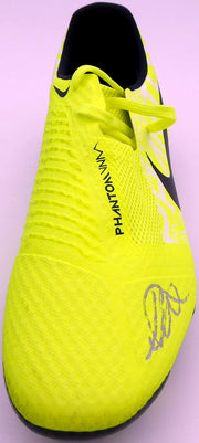 Mason Mount Autographed Yellow Nike Phantom VNM Nike Skin Cleat Shoe Chelsea F.C. Size 10 Beckett BAS #K06381