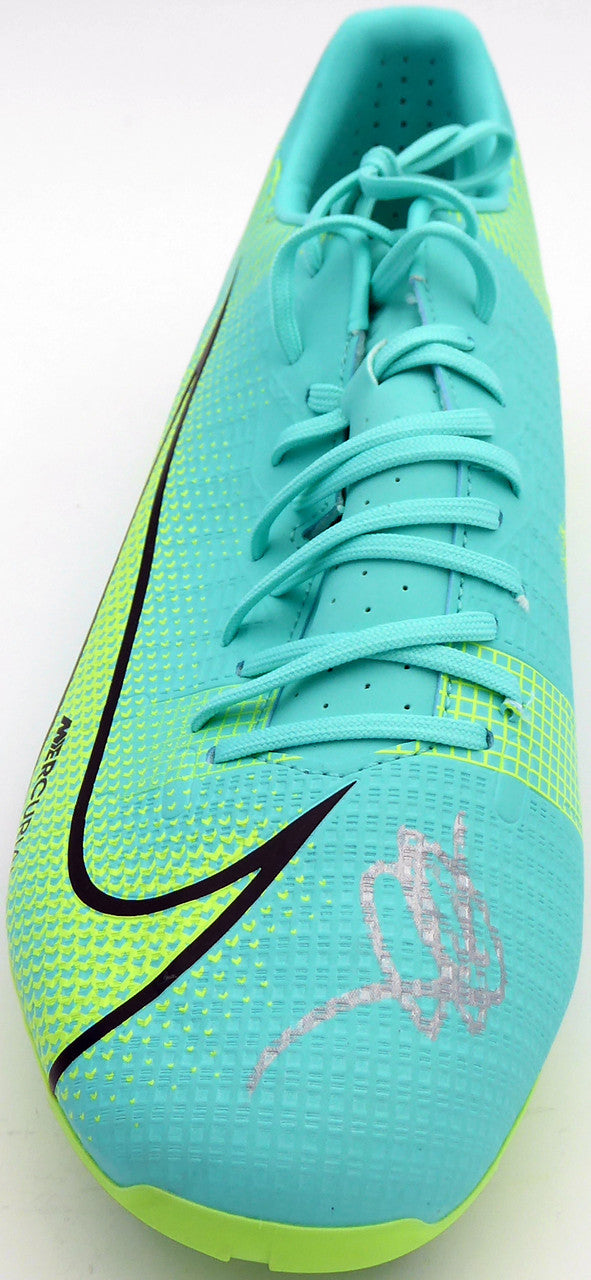 Mason Mount Autographed Teal Nike Mercurial Cleat Shoe Chelsea F.C. Size 10 Beckett BAS #K06324