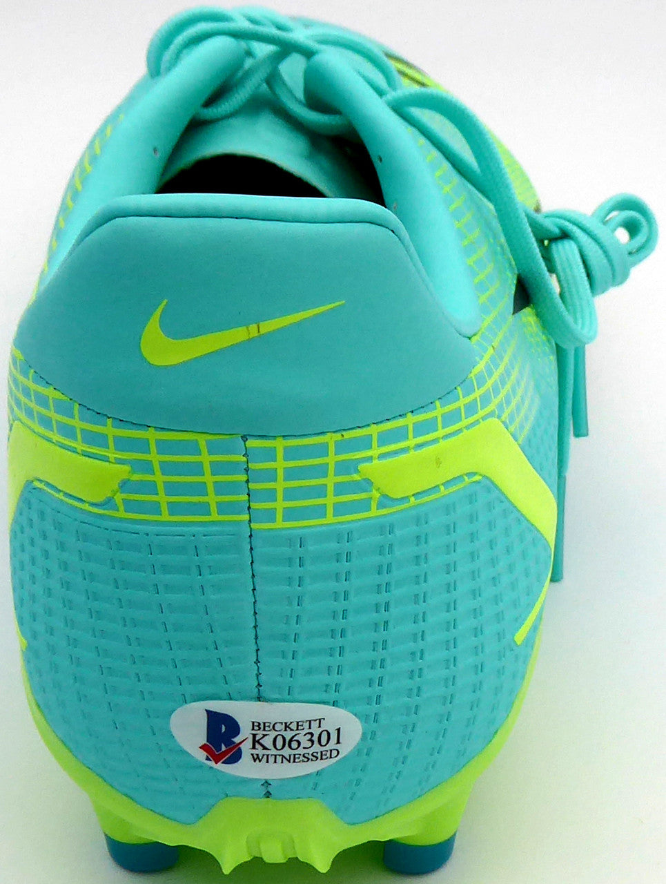 Mason Mount Autographed Teal Nike Mercurial Cleat Shoe Chelsea F.C. Size 12 Beckett BAS #K06301
