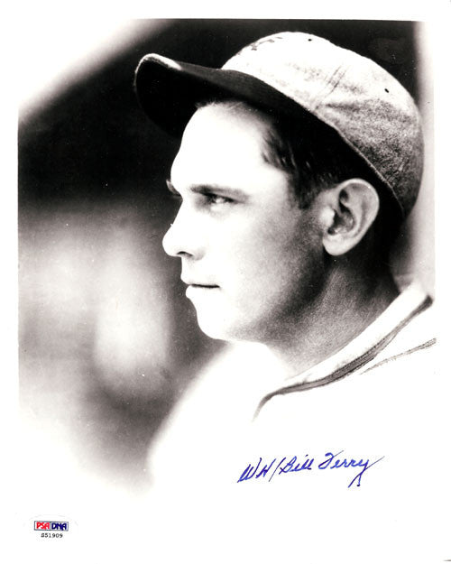 William Bill Terry Autographed 8x10 Photo New York Giants PSA/DNA #S51909