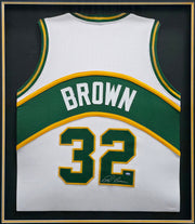 Seattle Supersonics Downtown Fred Brown Autographed Framed White Jersey MCS Holo Stock #256420