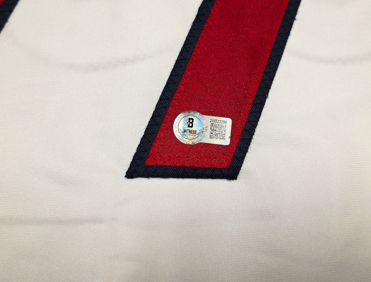 1999 Team USA Women's Soccer World Cup Champions Autographed White Jersey With 8 Signatures Including Hamm & Chastain Beckett BAS Witness Stock #257834