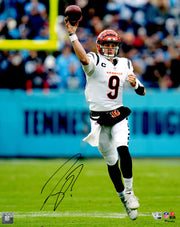Joe Burrow Autographed 16x20 Photo Cincinnati Bengals Fanatics Holo Stock #257929