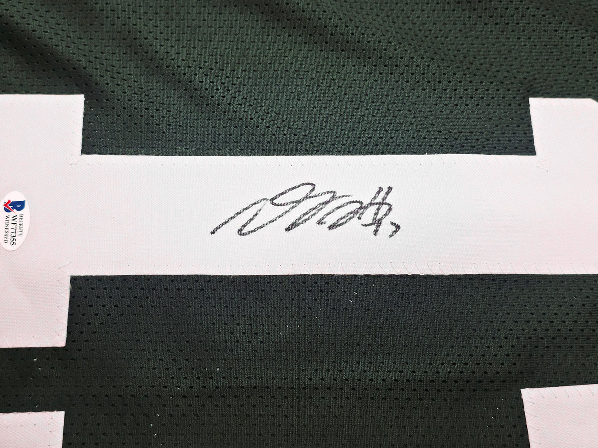 Green Bay Packers Davante Adams Autographed Green Jersey Beckett BAS Witness Stock #256914