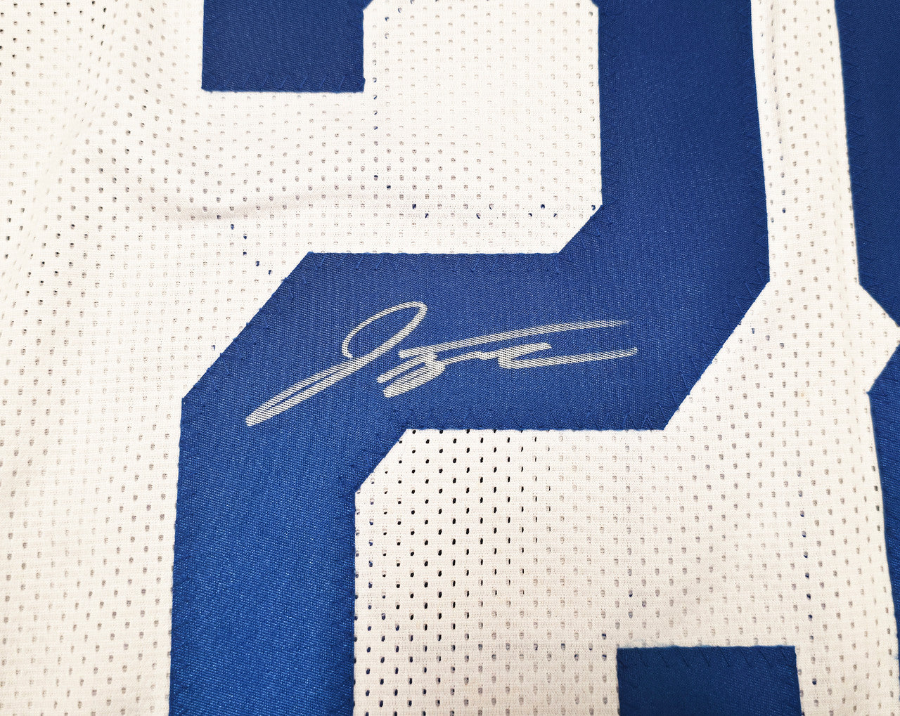 Indianapolis Colts Jonathan Taylor Autographed White Jersey Beckett BAS Witness Stock #256915