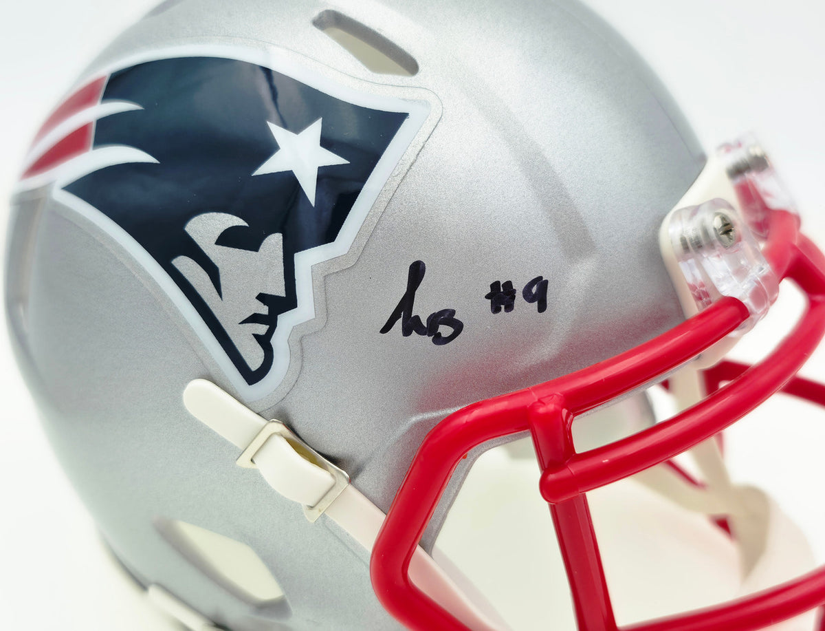Kayshon Boutte Autographed New England Patriots Silver Speed Mini Helmet Beckett BAS Witness Stock #256984
