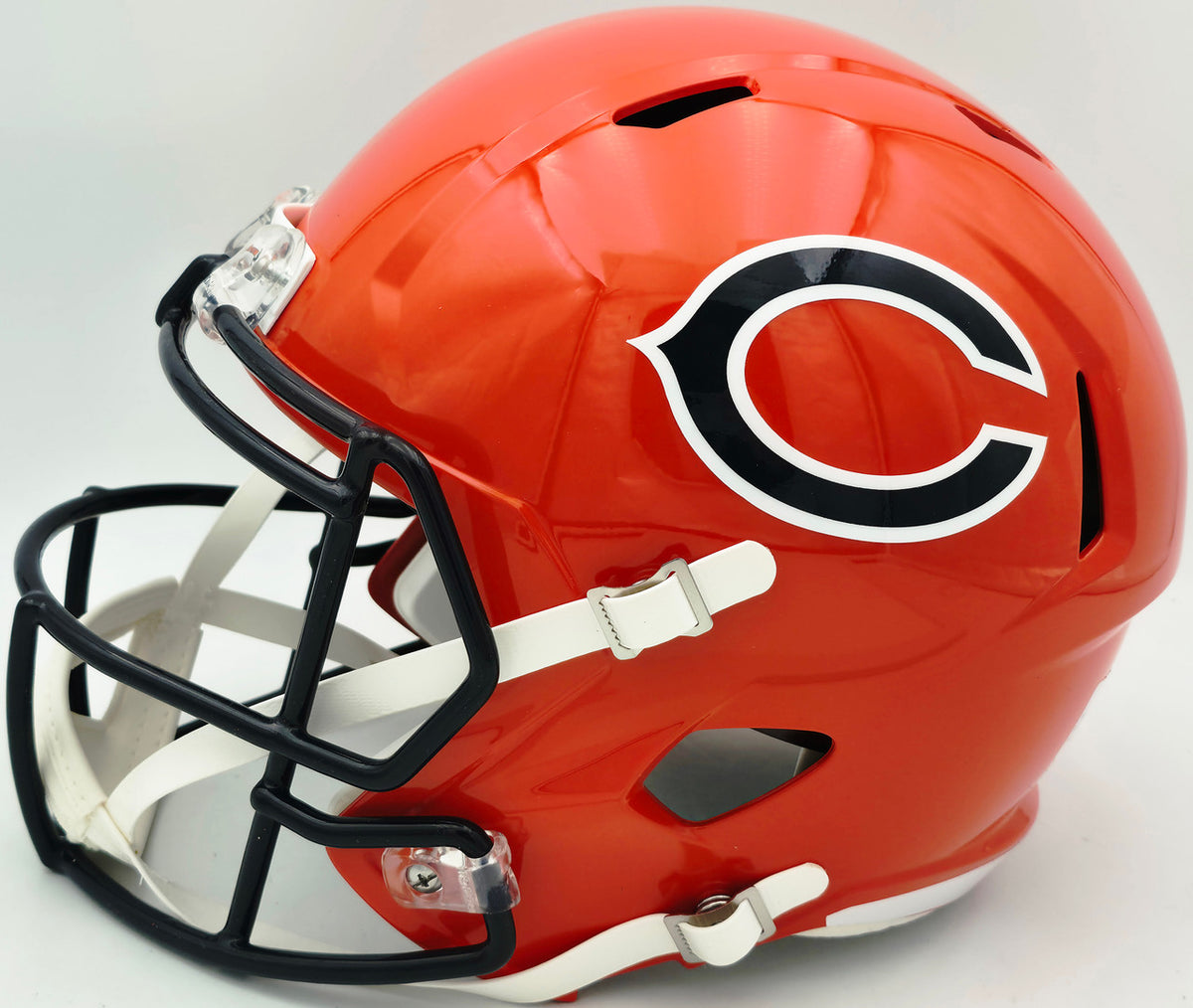 D'Andre Swift Autographed Chicago Bears 2022 Alternate Orange Full Size Speed Replica Helmet Beckett BAS Witness Stock #260053