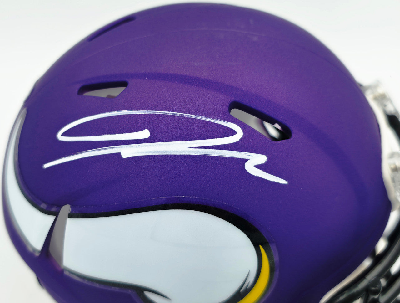 Jordan Addison Autographed Minnesota Vikings Purple Speed Mini Helmet (In White) Beckett BAS QR Stock #261901