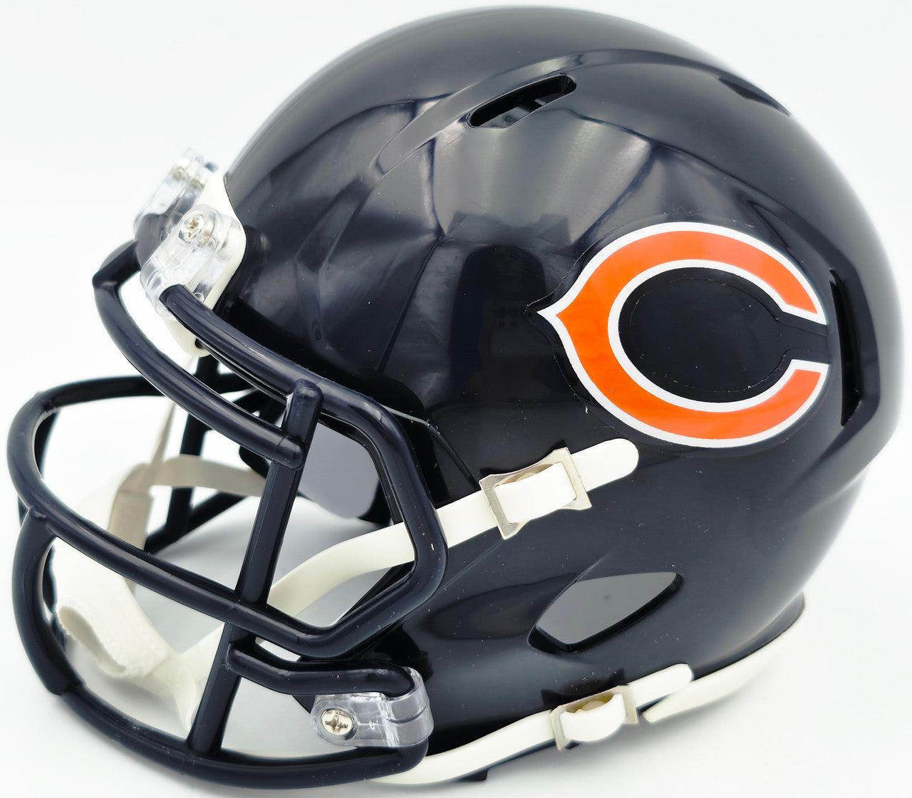Brian Urlacher Autographed Chicago Bears Blue Speed Mini Helmet (In White) "HOF 18" Beckett BAS Witness Stock #261924