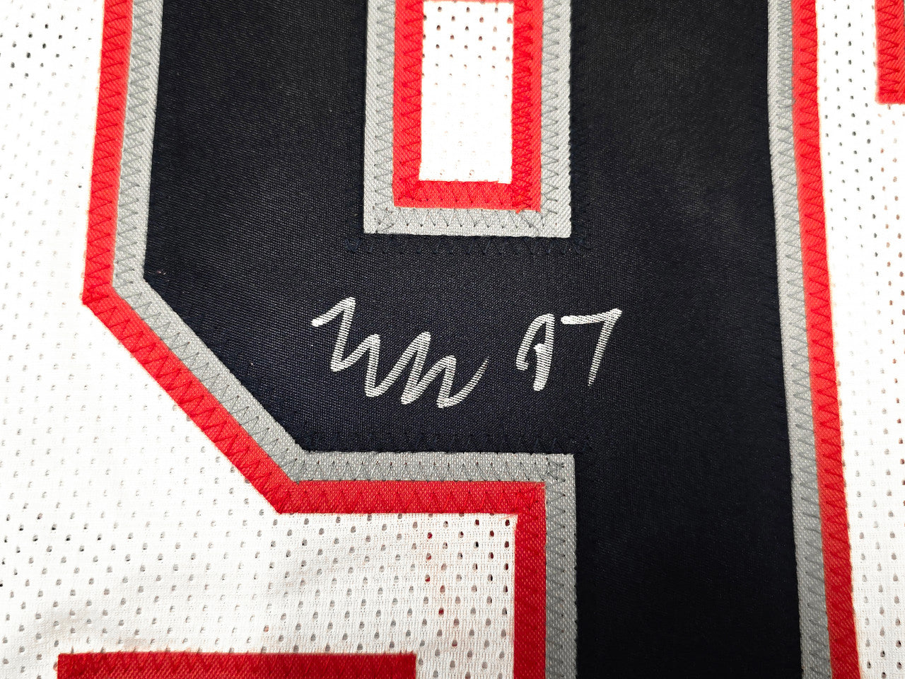 New England Patriots Milton Williams Autographed White Jersey Beckett BAS Witness Stock #261850