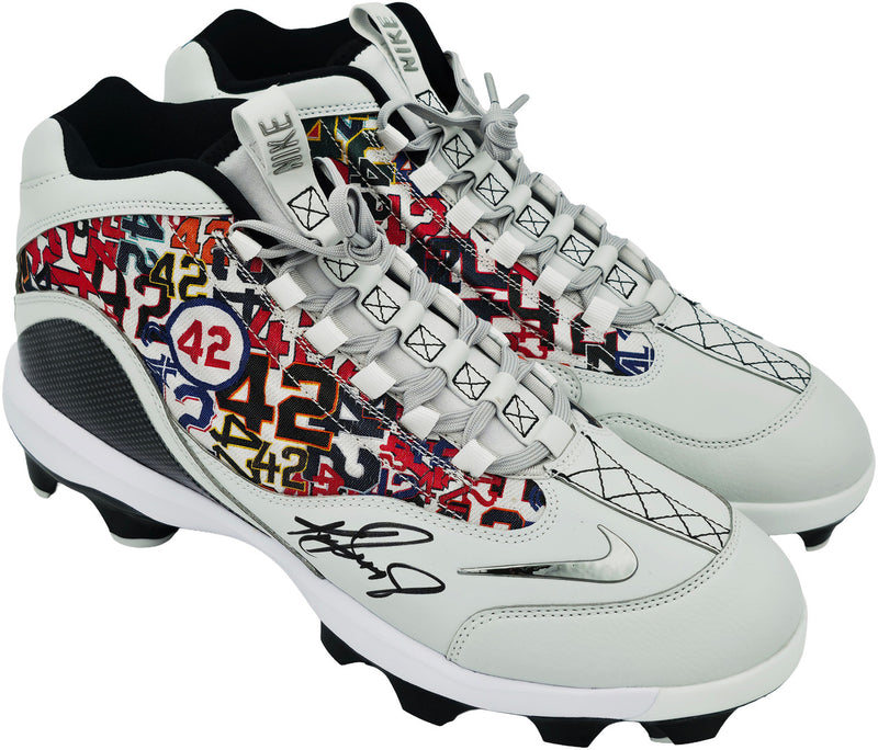 Ken Griffey Jr. Autographed White Nike Griffey 2 Mcs Jackie Robinson Day Baseball Cleats Seattle Mariners Size 11.5 Beckett BAS Witness Stock #262143