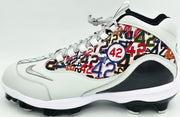 Ken Griffey Jr. Autographed White Nike Griffey 2 Mcs Jackie Robinson Day Baseball Cleats Seattle Mariners Size 11.5 Beckett BAS Witness Stock #262143