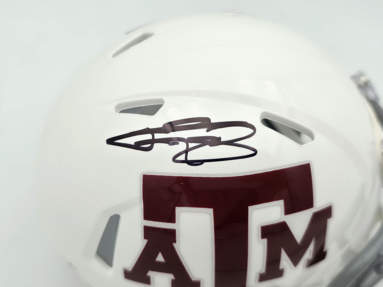 Johnny Manziel Autographed Texas A&M Aggies White Speed Mini Helmet Beckett BAS Witness Stock #262061